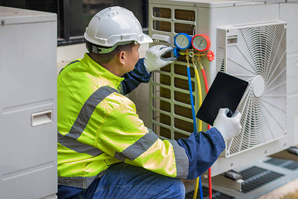 Professional Hvac technician working in Unionville, NY